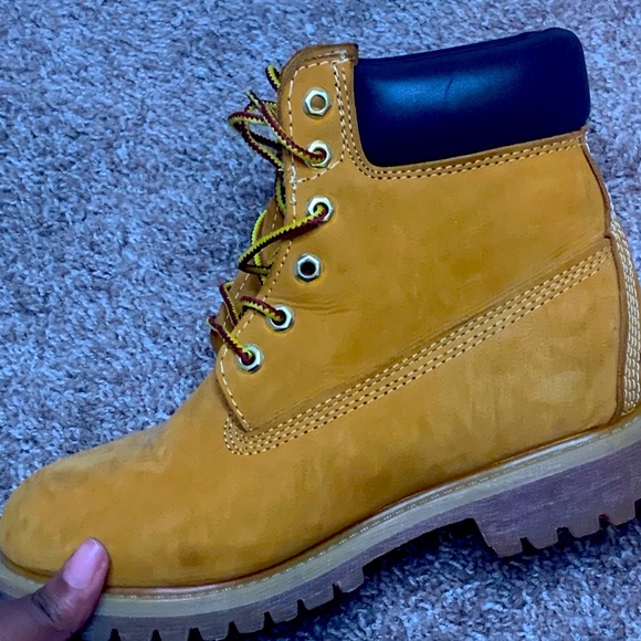 Tims Size 7 - Picture 1 of 3